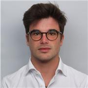 Etudiant en master à l'ESCP berlin, bilingue ayant un Bac S et un Bachelor en business en poche ainsi qu'un 710 au GMAT. Apte à enseigner l'anglais proffessionel ainsi que les matieres scientifiques au programme du bac et de l'IB.