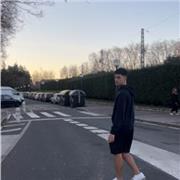 Imparto clases de matemáticas o incluso podría llegar a adaptarme a otras asignaturas dependiendo del nivel académico