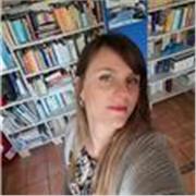 Insegnante di lettere nella scuola secondaria, ho un'esperienza di studio e insegnamento in Francia di 7 anni