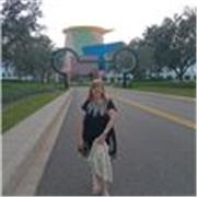 Docente especializado en adultos y adolescentes en español