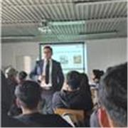 Profesor de ingenieria en electricidad con solida formacion en matematicas aplicadas ademas diplomado de la universidad de chile