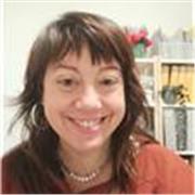 Profesora con más de 10 años de experiencia como docente. 