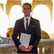 Sono un ex studente dedito a insegnare ciò che ho appreso in questa, seppur iniziale, lunga carriera. 
