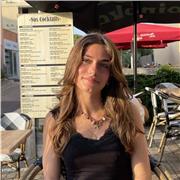 Ancienne étudiante en faculté d’anglais avec un niveau C1 - Prête à vous donner des cours et vous aider !