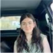 Ho 18 anni, frequento l’ultimo hanno del liceo linguistico e ho vissuto un anno nel Regno Unito. Padroneggio la lingua inglese come se fosse la mia seconda lingua e mi piacerebbe aiutare chi ne ha difficoltà