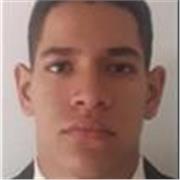 estudiante actualmente estudiando atencion al cliente