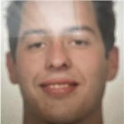 He hecho clases de catalán en Múnich este último mes y he trabajado como profesor de niños en Estados Unidos en un campamento