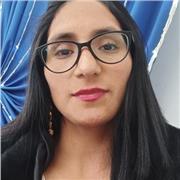 Profesora de Inglés imparte clases a todas las edades