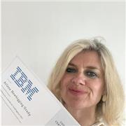 I offer tailored and engaging online marketing courses to enhance students' skills and confidence.