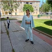 Profesora particular de matemáticas desde infantil hasta bachillerato.Además de impartir mi conocimiento sobre la jardinería