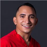 Profesor y médico cirujano con 8 años de experiencia