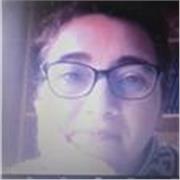 Soy egresada y titulada de la carrera de Lengua y Literatura Inglesa. Soy profesora de Inglés pero me he especializado en la enseñanza de Español para extranjeros. Soy chilena y he trabajado en el departamento de RRII de diferentes universidades chilenas,