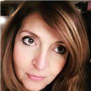 Insegnante di Materie Giuridiche ed Economiche nella scuola secondaria impartisce lezioni