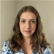 Étudiante en 3e année d'école de Commerce, je donne des cours de soutien scolaire au primaire et au collège.