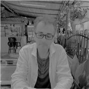 Native English speaker from England ready help you with your English learning.