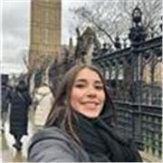 Estudiante de Enfermería, apasionada por la salud y encantada de compartir mis conocimientos de biología y matemáticas a niños