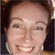 Deutschtutorin, die Kinder aller Altersstufen unterrichtet sowie ( nach Wunsch) auch auf Dauer begleitet 