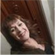 Soy profesora con titulo de Administración de Empresas y Finanzas. Hoy activa en el Área Laboral. Me apasiona la docencia.