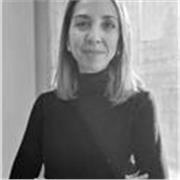 Profesora de castellano  e inglés especializada en comercio y negocios internacionales. Más de 15 años de experiencia. 