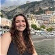 Bonjour ! Je donne des cours à distance pour aider petits et grands à parler anglais avec aisance.
