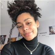 Aujourd’hui en étude supérieure, je suis disponible pour donner des cours à des enfants et ados jusqu’au collège. Je suis très pédagogue et à l’écoute.