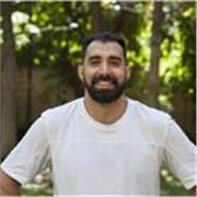 Profesor de educacion física ofrece clases para personas que quieran cambiar su estilo de vida.
Tambien hago clases de ingles y portugues