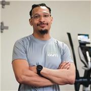 Coach sportif à domicile agréé SAP. L’alliance parfaite entre mes diplômes, ma personnalité et le concept exclusif Domicil’Gym me permettra de vous guider vers vos objectifs !