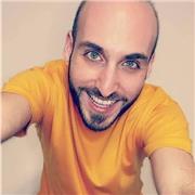 Comunicador entrena en expresión oral y corporal (oratoria) en Rosario