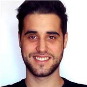 Profesor de dibujo, pintura, artes plásticas y modelado 3D, graduado en Bellas Artes, para niños, jóvenes y adultos en Madrid.