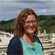 Insegnante universitaria con molta esperienza si offre per aiuto compiti, insegnamento italiano per stranieri, preparazione esami