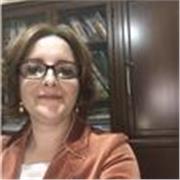 professoressa di italiano, storia e geografia, impartisce lezioni a studenti della scuola media ed elementari