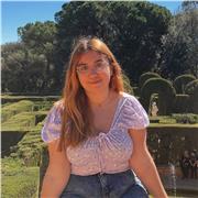 Profesora de inglés con carrera en traducción e interpretación de inglés y ruso