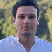 sono Alessandro, ho 27 anni e offro ripetizioni e aiuto compiti per le materie scientifiche