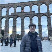 Profesor de Física apto para secundaria y bachillerato, actualmente en último curso del grado de física en la universidad