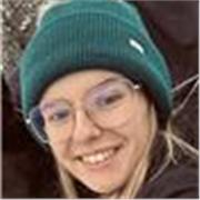 Étudiante en Master Droit Public et Management des administrations, je propose mes services pour des cours de français.