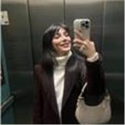 Soy Eli, estudiante de Odontología con 28 años. Me defino como una persona paciente, responsable y creativa. Llevo años estudiando