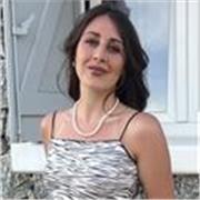 Impartisco lezioni online di francese ( con possibilità , incluso nel prezzo, di conversare anche con madrelingua, essendo il mio compagno madrelingua francese) ed eventualmente in presenza ( se su Torino) a bambini ed adulti