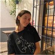 Profesora de lengua y literatura para nivel primario, secundario y universitario