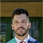 Profesor de Primaria con más de 10 años de experiencia dando clases a alumnos de entre 6 y 15 años.