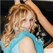 Laureata in scienze sei materiali con ottime basi scientifiche. Offro la mia disponibilità nel dare ripetizioni nella fascia d’età medie/ università o elementari per l’aiuto nei compiti