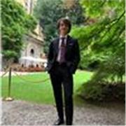 Diplomato presso il conservatorio di Milano offre lezioni di Pianoforte per ogni età