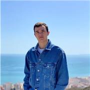 Profesor de informática General y Especifica y doy clases para todas las edades