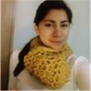 Docente-pedagoga de niños y adolescentes, con conocimientos avanzados de inglés.