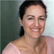 Vivacious Experienced Online French Tutor for Work or Study