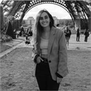 Titulada en Bellas artes i especializada en Patrimonio cultural y historia con experiencia en educación