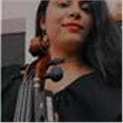 Professora de Violino e teoria musical para iniciantes