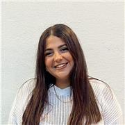 Graduada en Educación Primaria con experiencia como profesora de prácticas