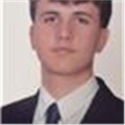 Estudiante de Ingeniería Informática en la Universidad Politécnica de Madrid . 9 de media en Bachillerato y un 11,8 en EVAU.