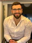 Englisch-Tutor, der Kinder aller Altersgruppen unterrichtet