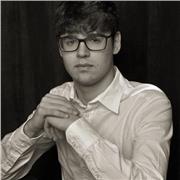 Laureando in filosofia offre aiuto in inglese, filosofia, economia e matematica livello base